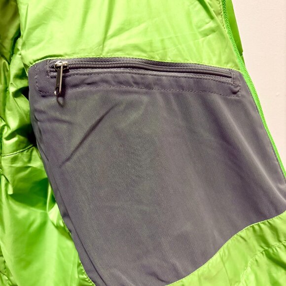 Patagonia Women's Down Sweater Jacket - Size Medium - Picture 7 of 7